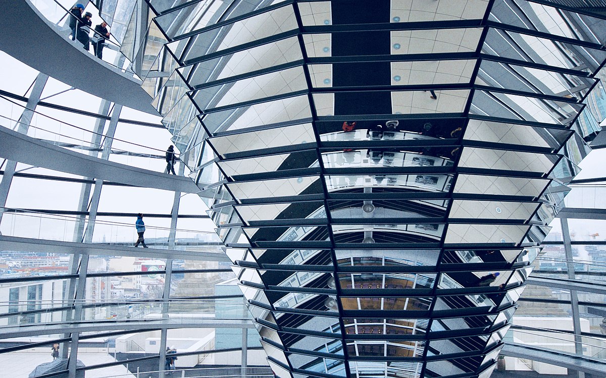  Reichstag Cupola di vetro