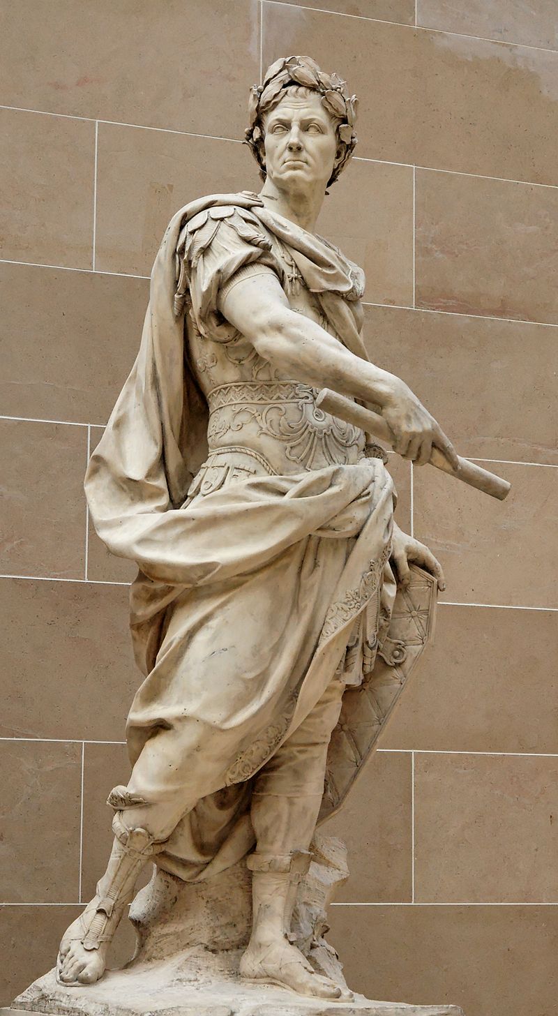 La statua di Giulio Cesare, realizzata nel 1696 dallo scultore francese Nicolas Coustou 