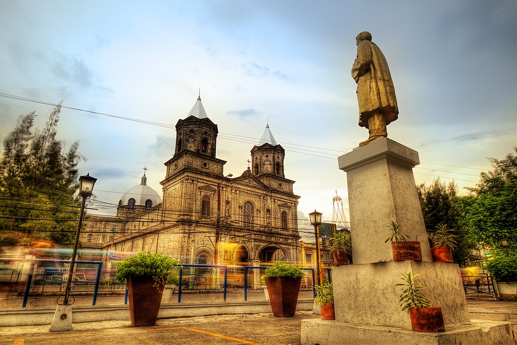 La Parrocchia del Santo Rosario, Pampanga